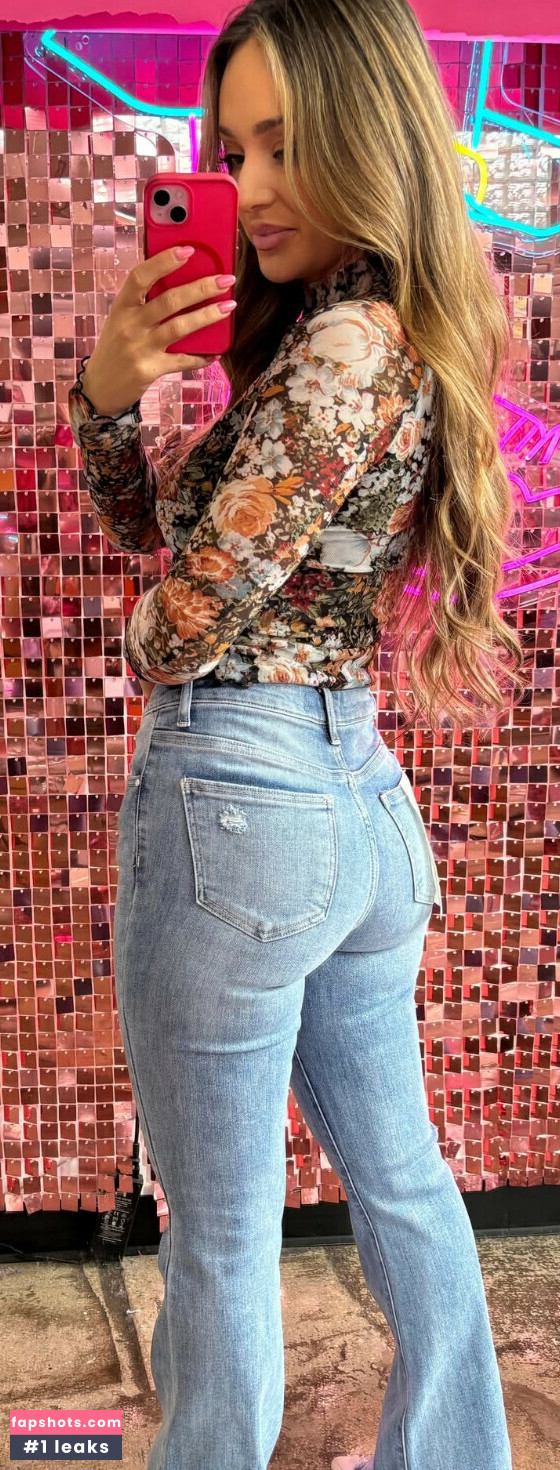 Chelsea Sommers gallery photo #18