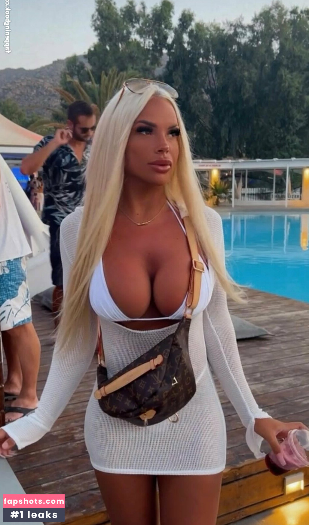 Chelsea Willems gallery photo #4