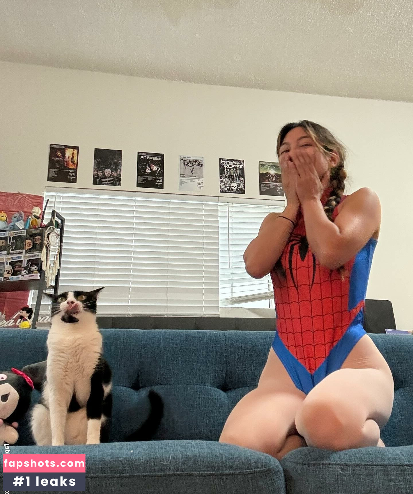 chelseayea gallery photo #9