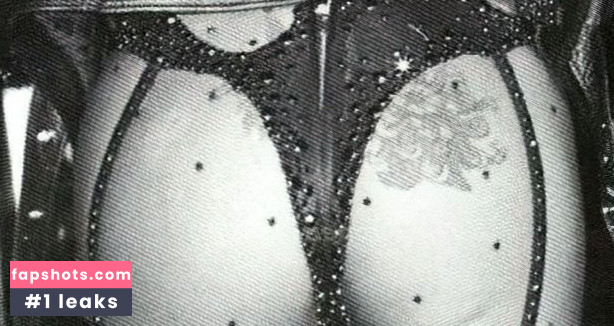 Cher gallery photo #33