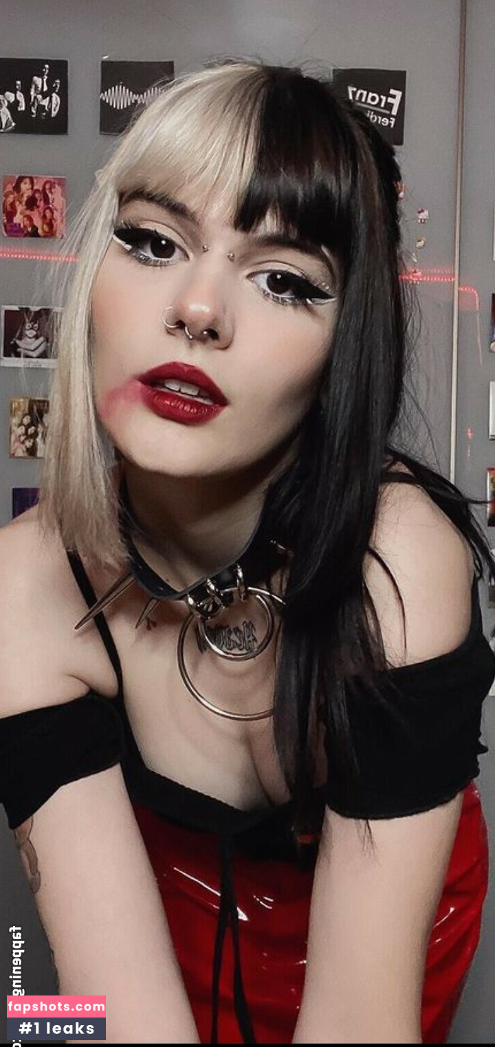 Cherry Bella gallery photo #5