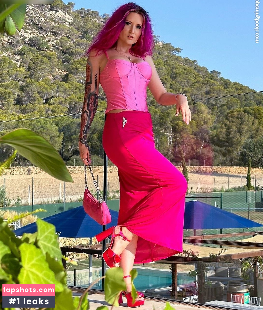 Cherry Berlin gallery photo #6