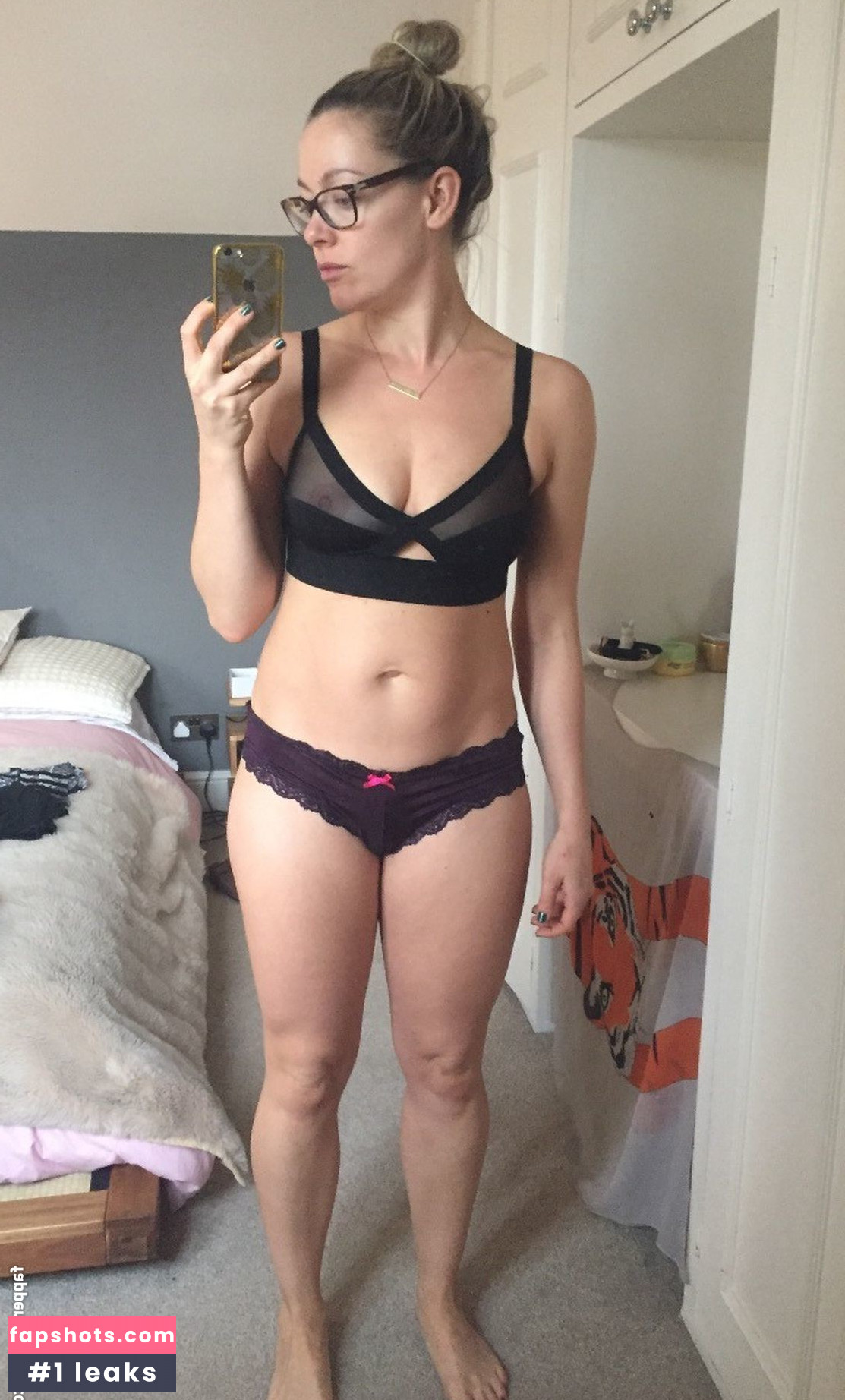 Cherry Healey gallery photo #31