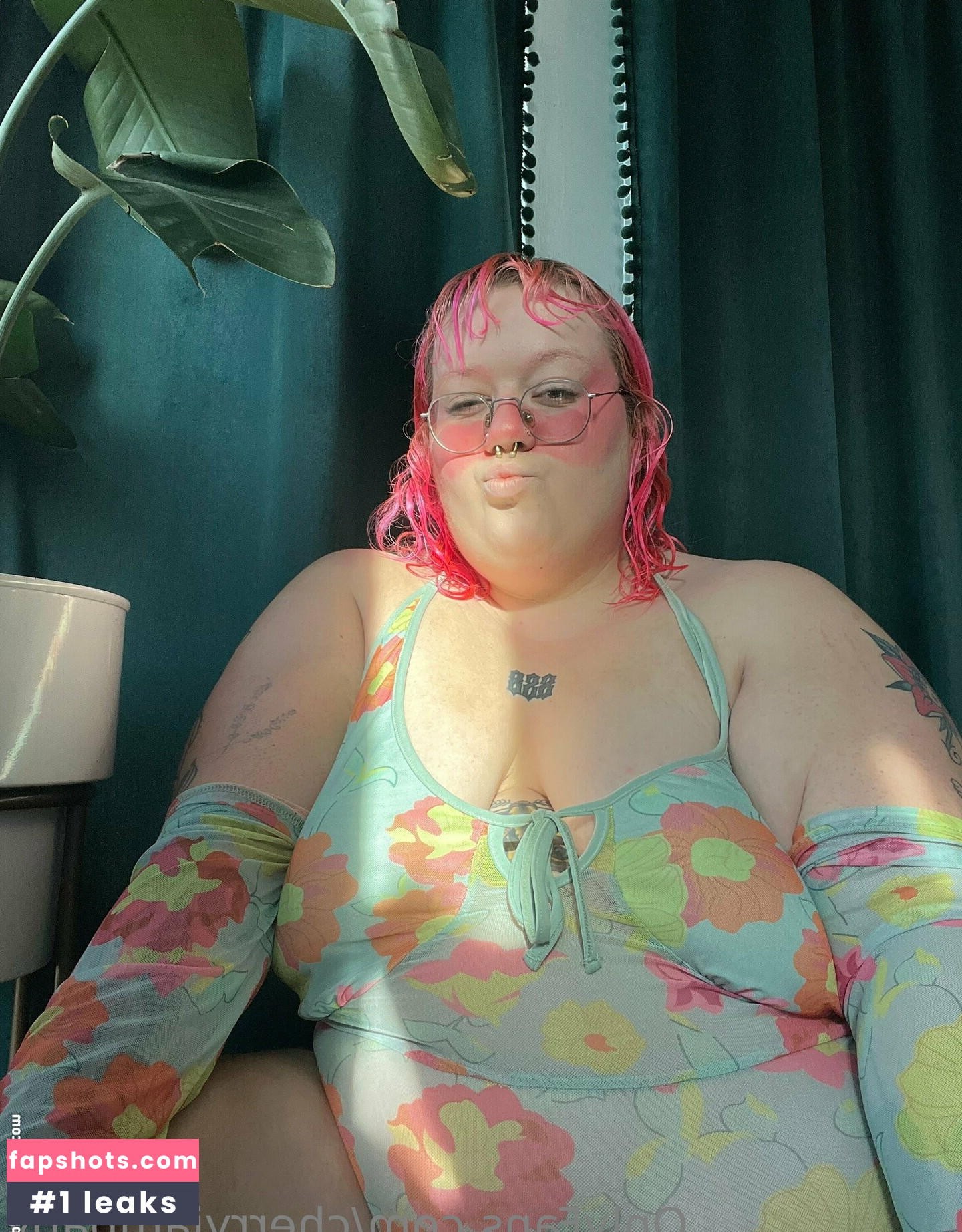 cherryjambaby gallery photo #4