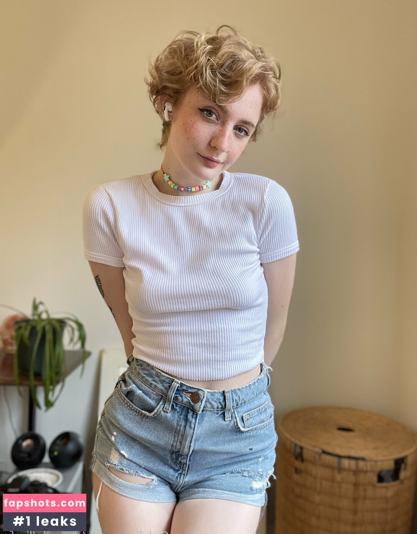 cherrylolli_sfw gallery photo #3