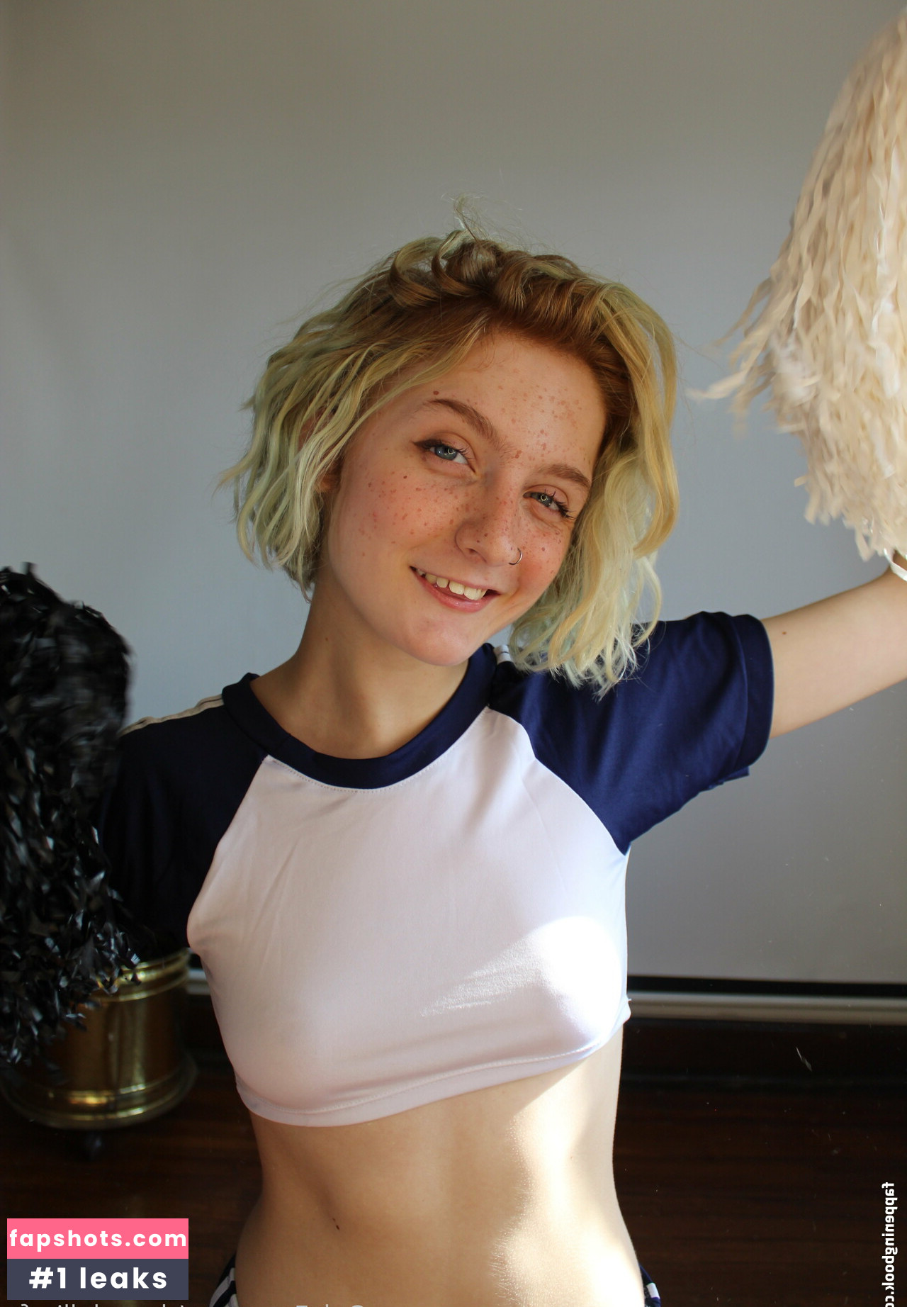 cherrylolli_sfw gallery photo #8