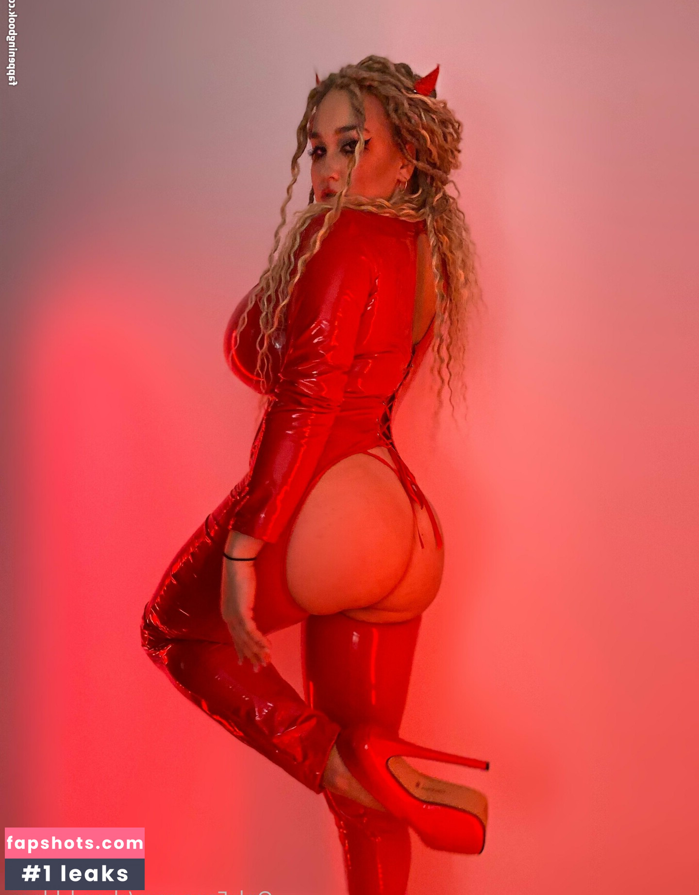 Cheryl Blossom Nude Leaks OnlyFans Photos #448 - LeakJerk