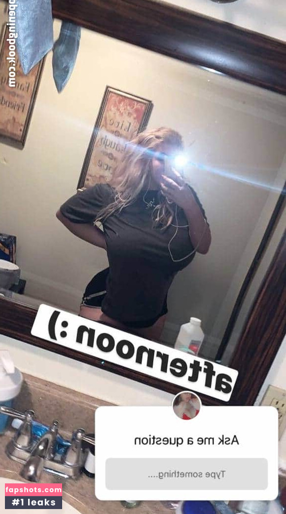 Chewywaifu gallery photo #26