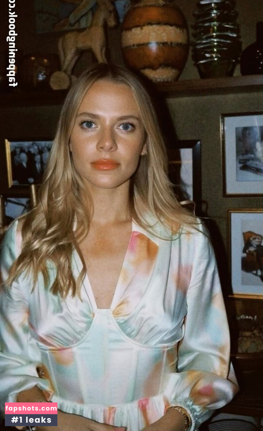 Cheyenne Pahde Nude Leaks OnlyFans Photos #44 - LeakJerk