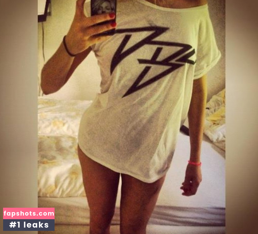 Cheyenne Pahde Nude Leaks OnlyFans Photos #51 - LeakJerk