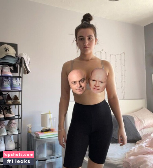 Chi With A C (Lucia Keskin) Nude Leaks OnlyFans - Fapshots