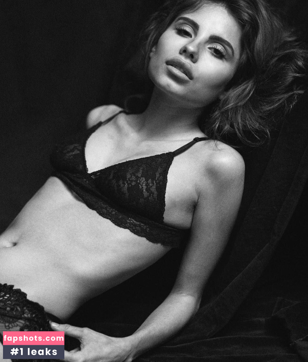 Chiara Arrighi gallery photo #70