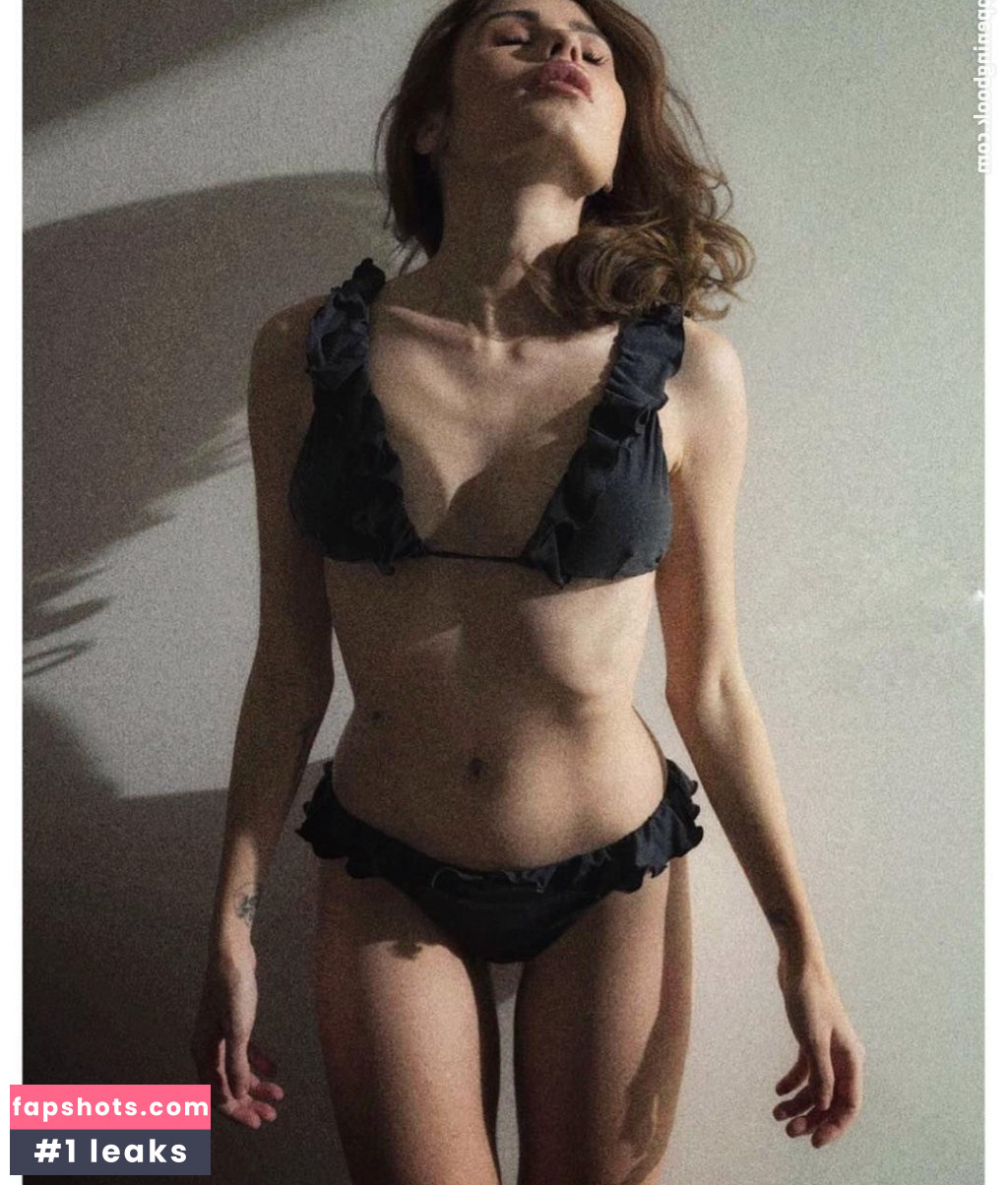 Chiara Arrighi gallery photo #72