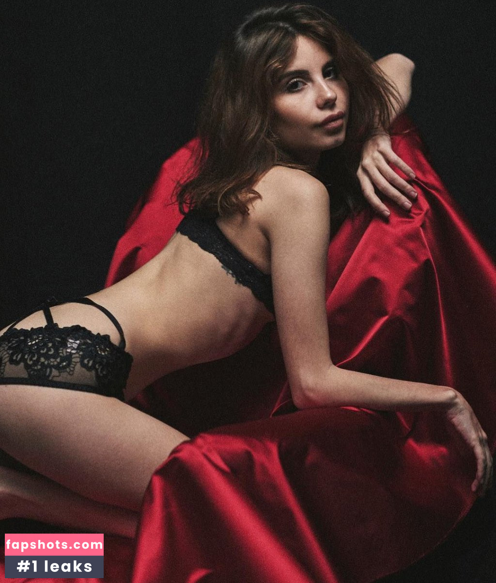 Chiara Arrighi gallery photo #77