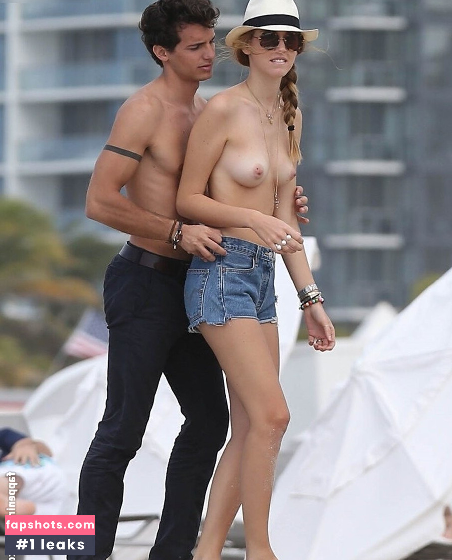 Chiara Ferragni gallery photo #155