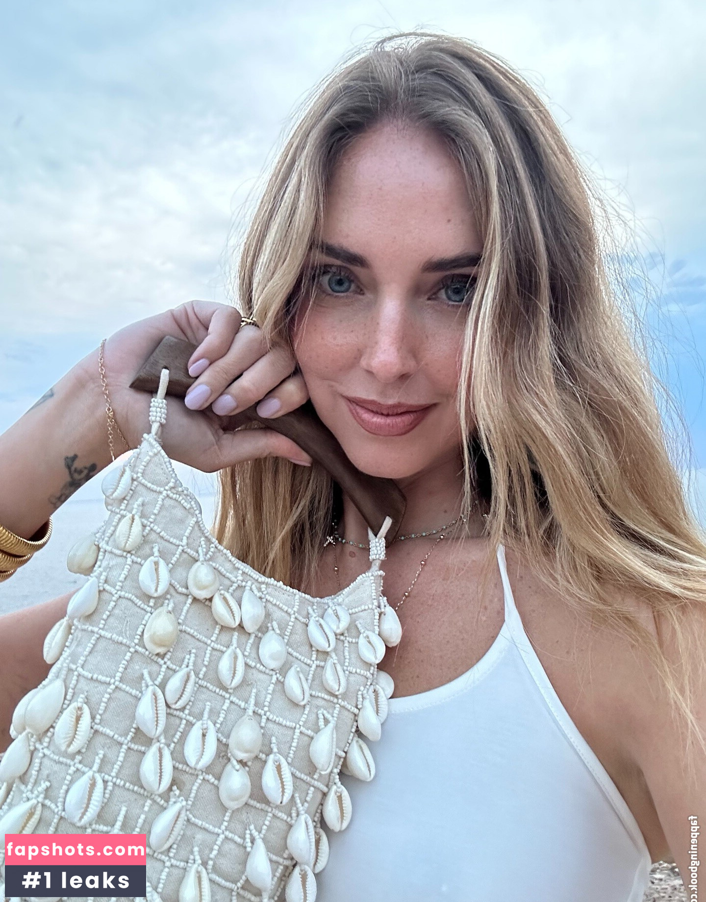 Chiara Ferragni gallery photo #20