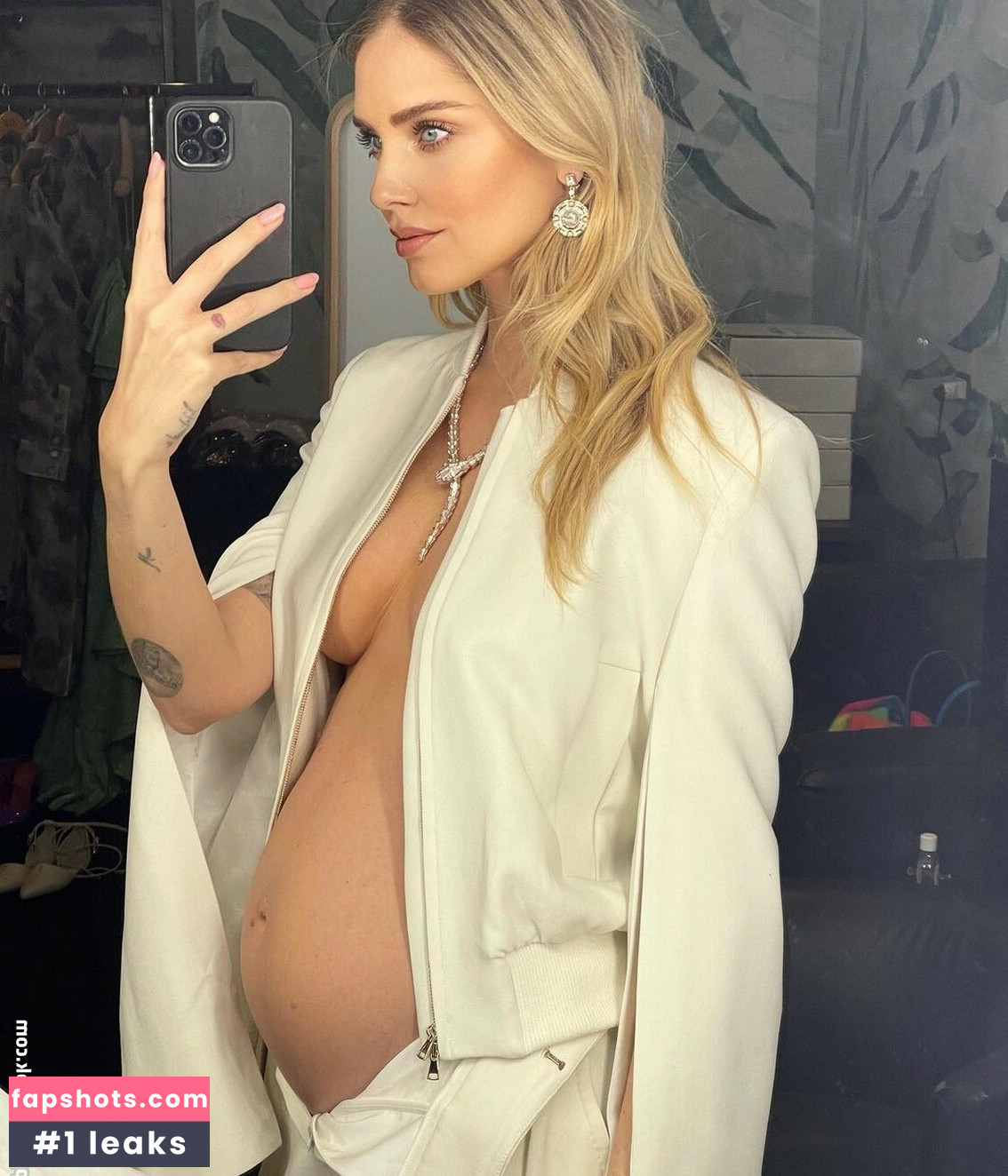 Chiara Ferragni gallery photo #193