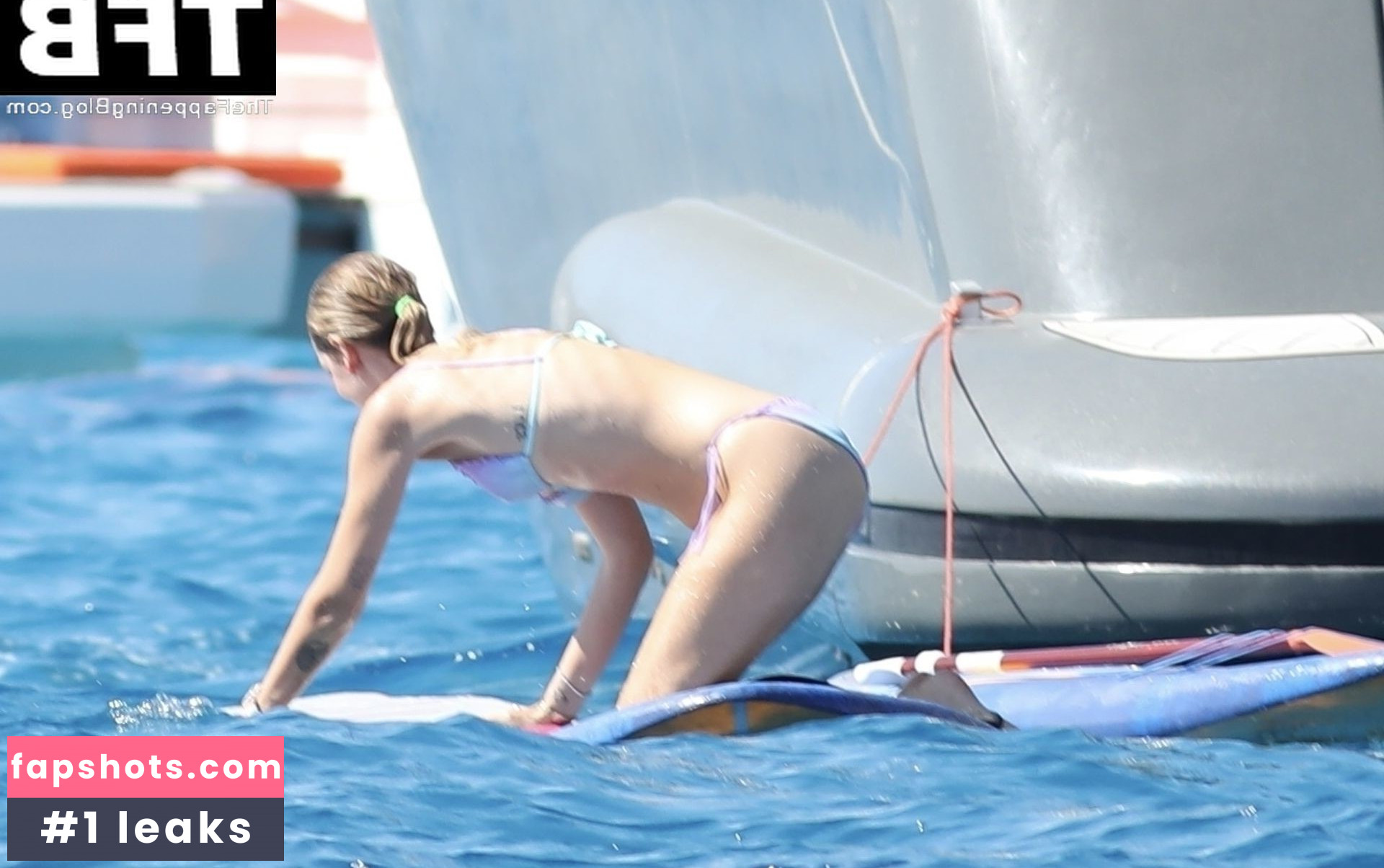 Chiara Ferragni gallery photo #297