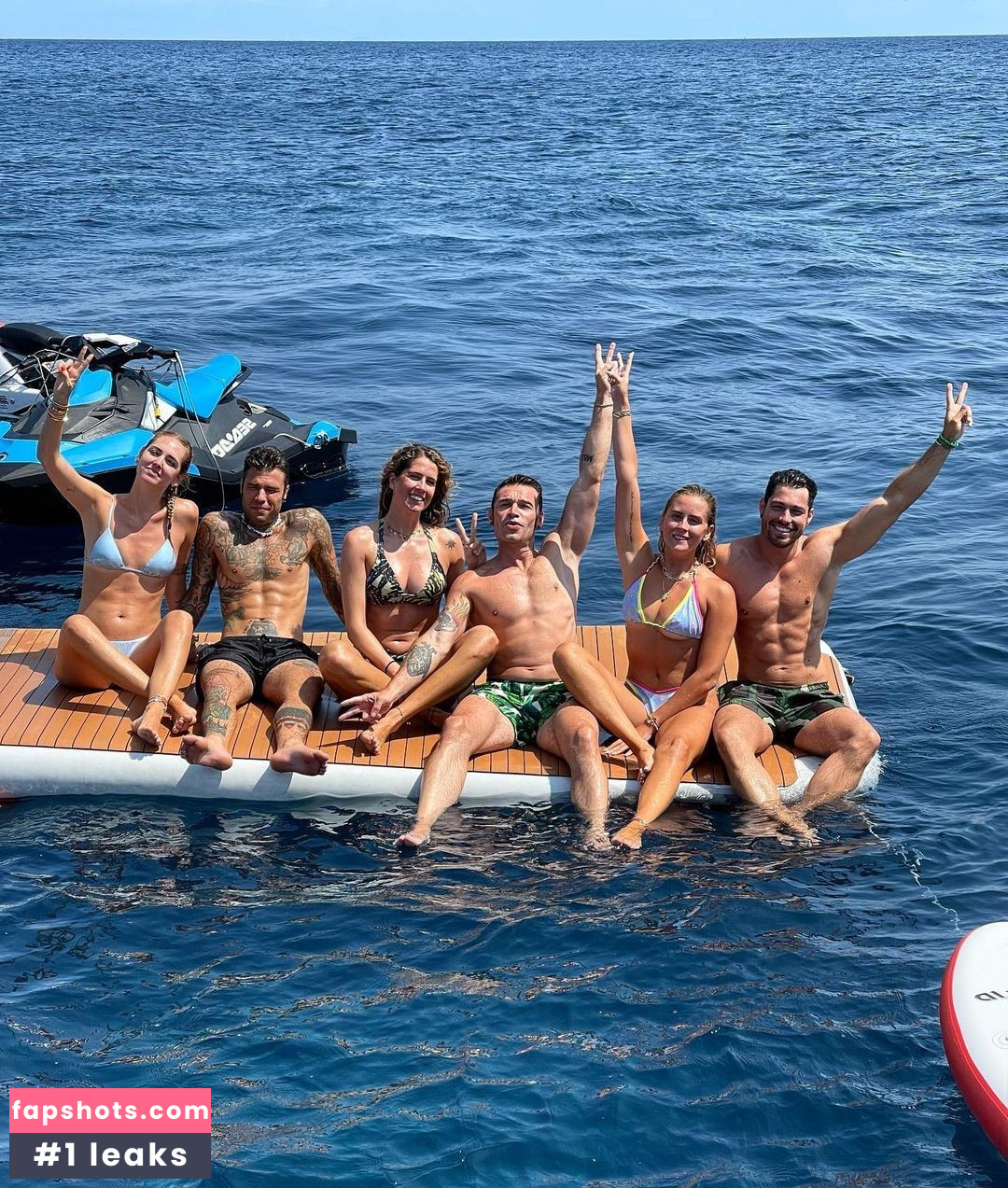 Chiara Ferragni gallery photo #330