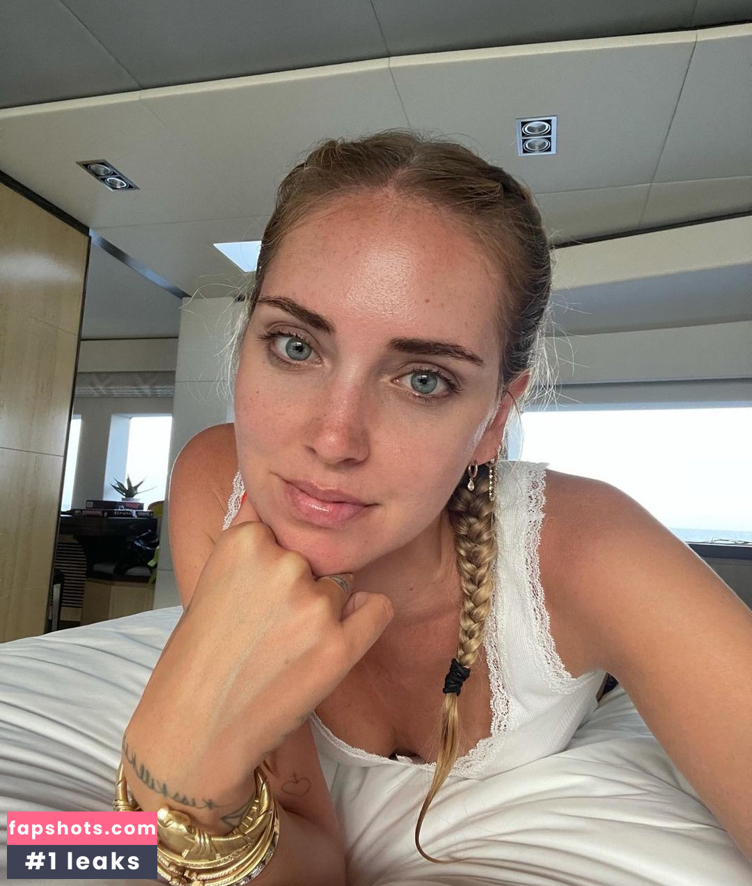Chiara Ferragni gallery photo #333