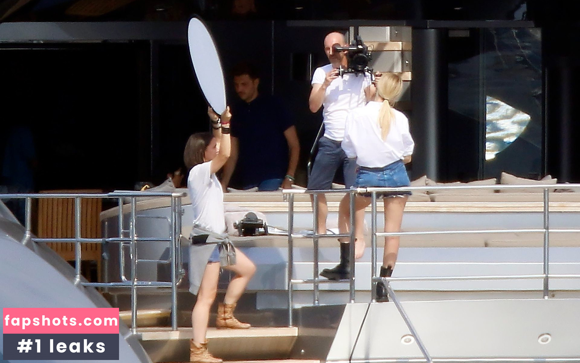 Chiara Ferragni gallery photo #350