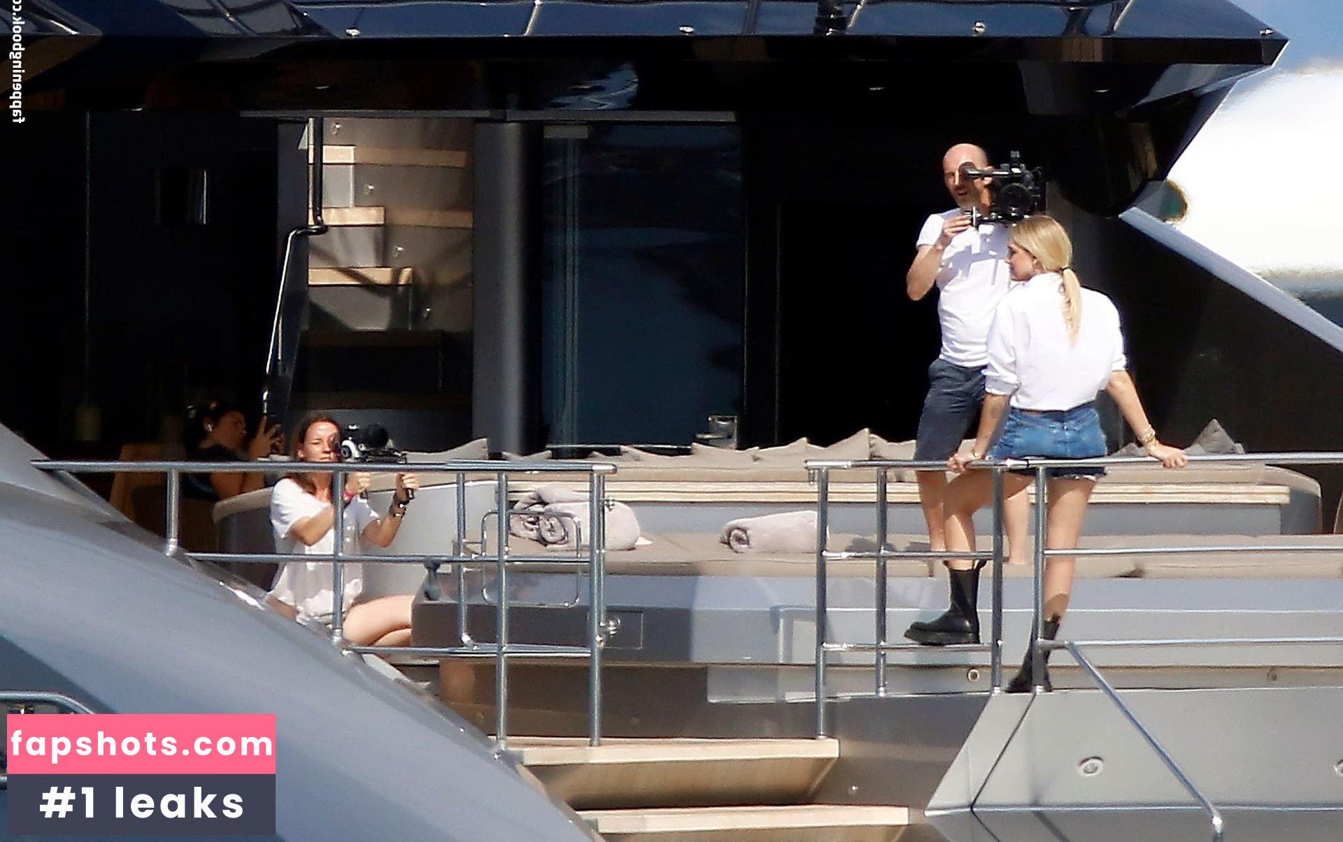 Chiara Ferragni gallery photo #351