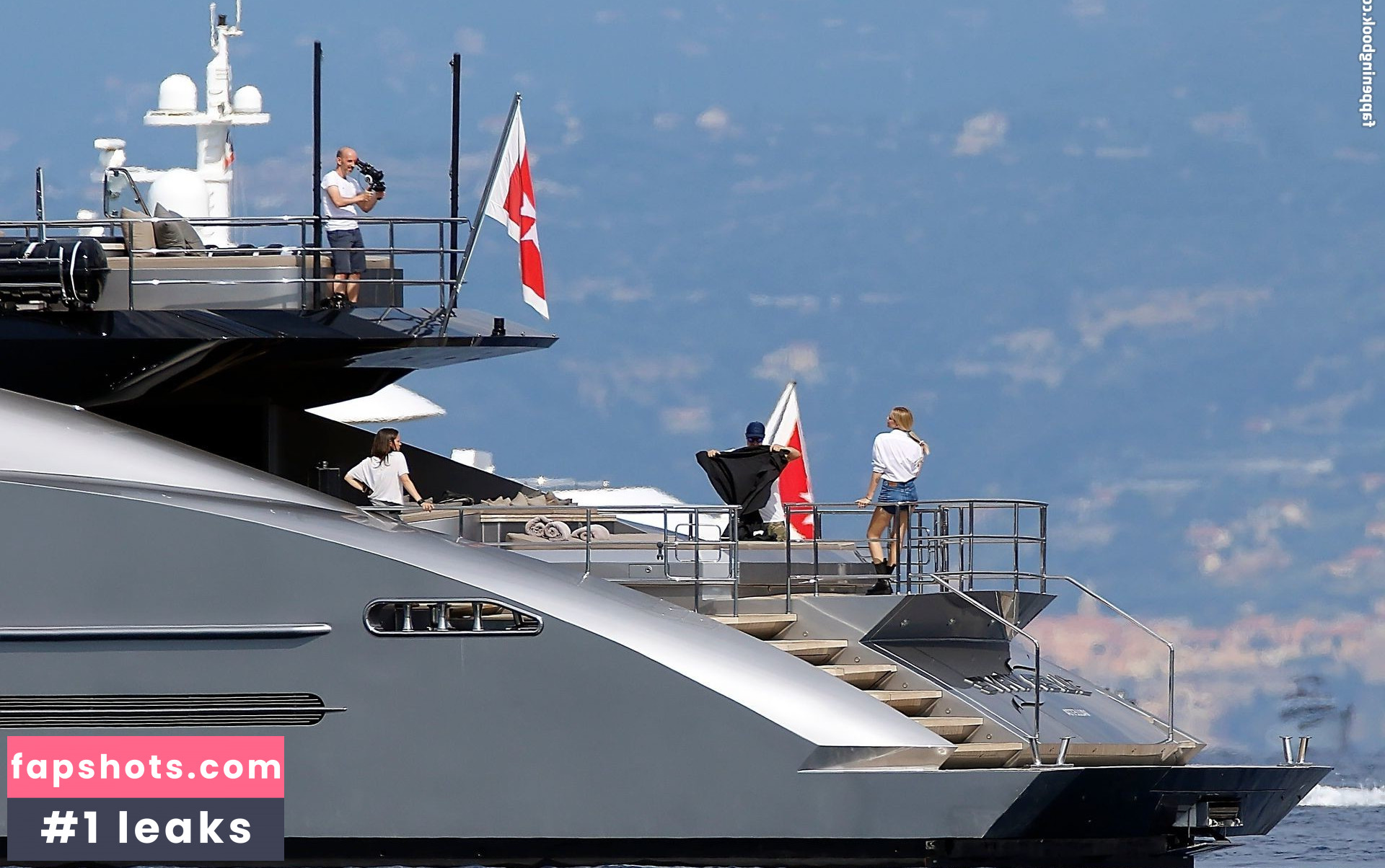 Chiara Ferragni gallery photo #355