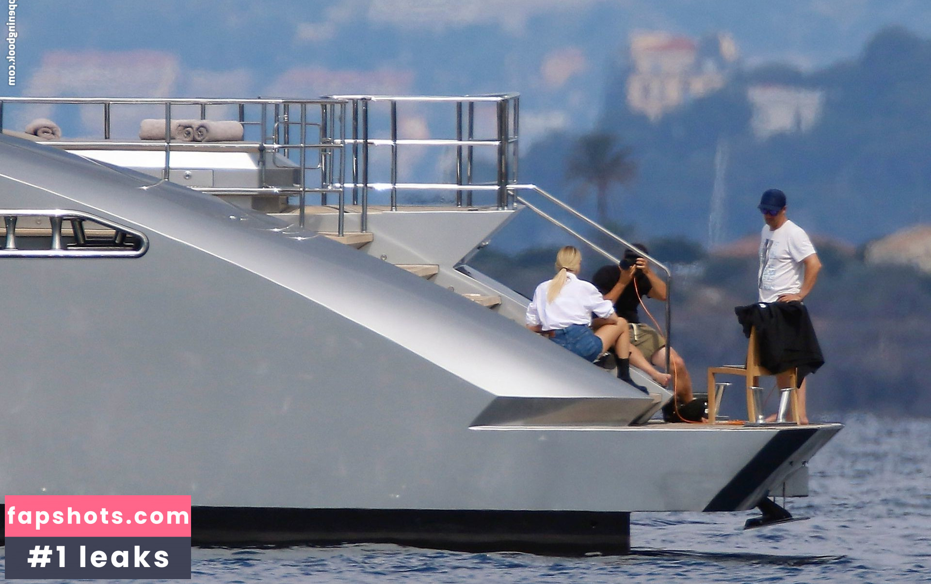 Chiara Ferragni gallery photo #364