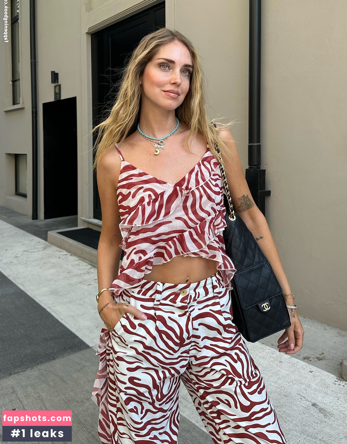Chiara Ferragni gallery photo #40