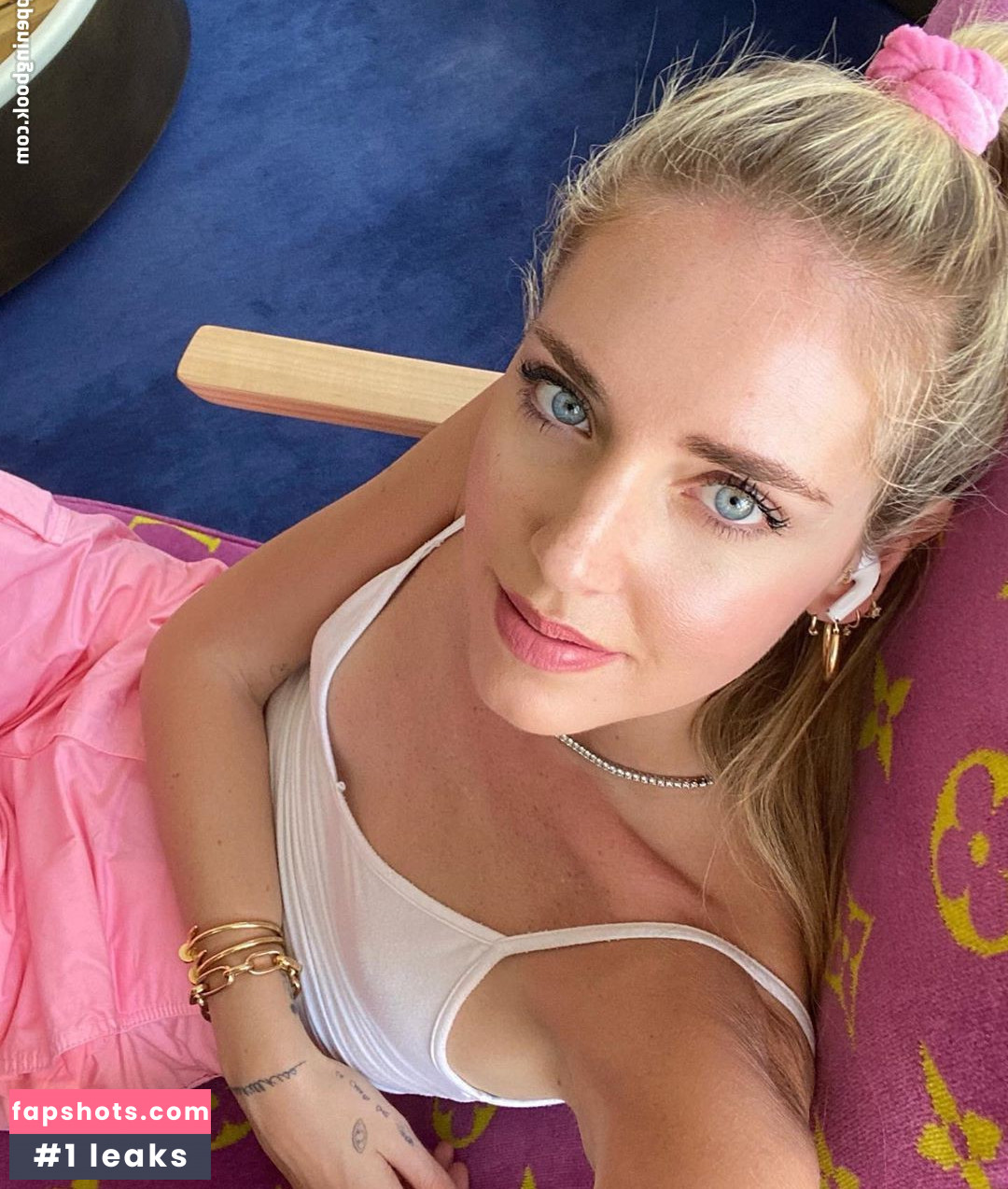 Chiara Ferragni gallery photo #401