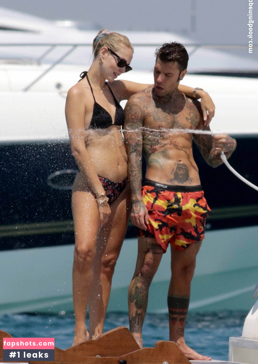 Chiara Ferragni gallery photo #494