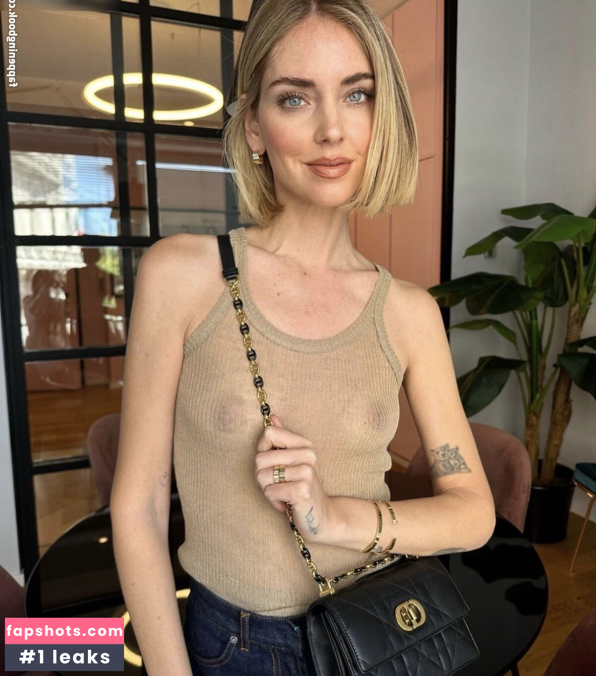 Chiara Ferragni gallery photo #64