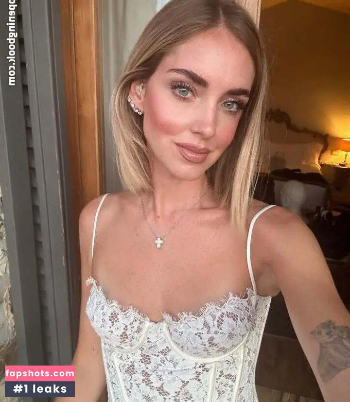 Chiara Ferragni gallery photo #77