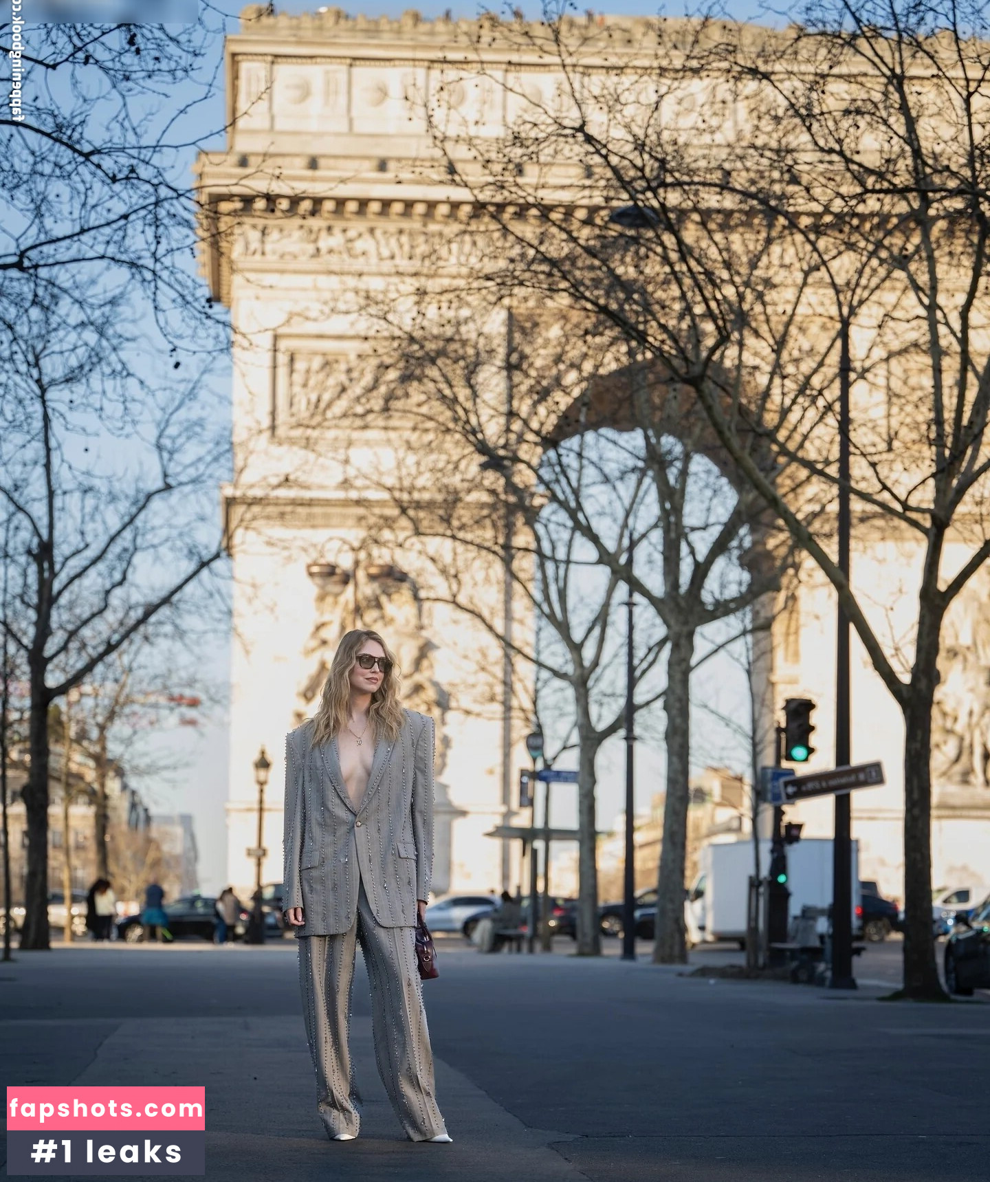 Chiara Ferragni gallery photo #87