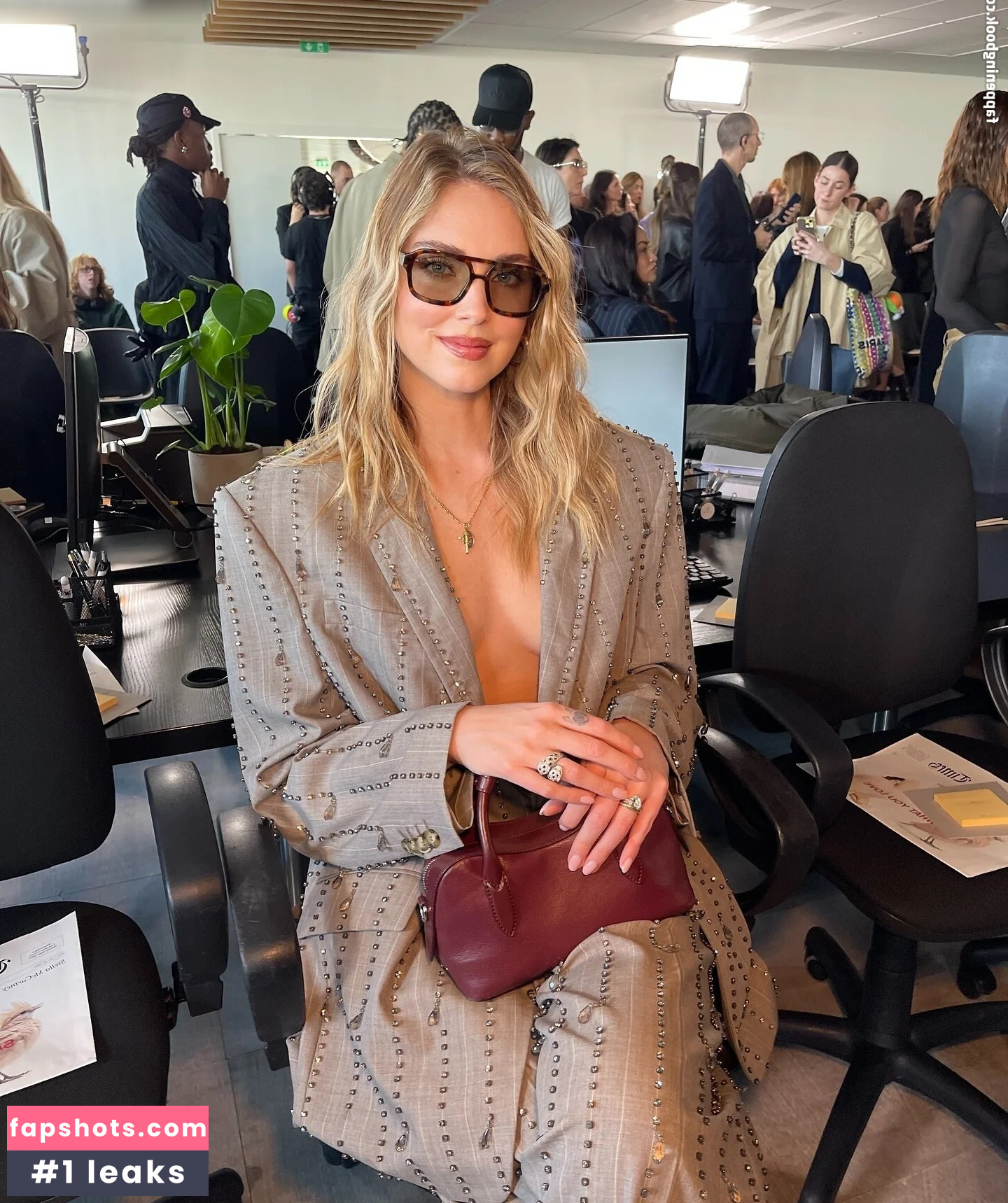 Chiara Ferragni gallery photo #90