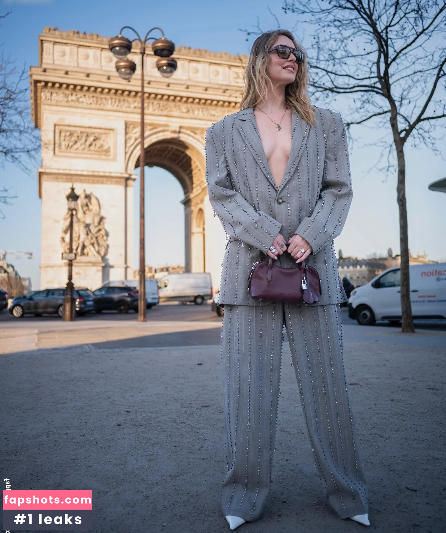 Chiara Ferragni gallery photo #95