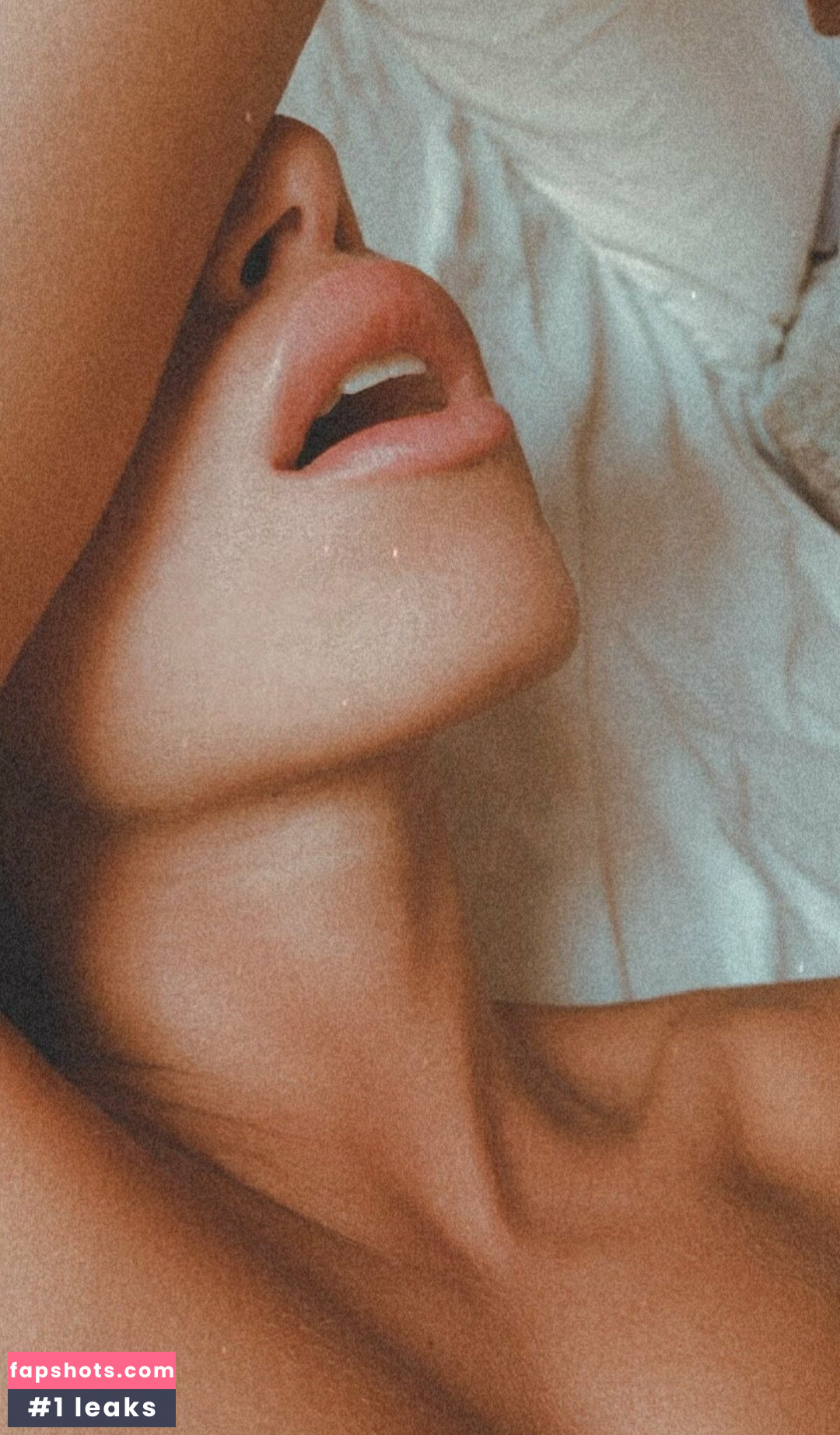 chiarab_model gallery photo #30