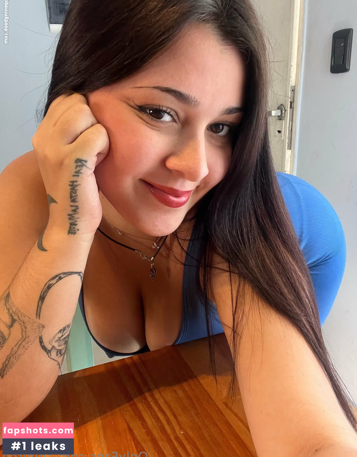 chihiroo gallery photo #4