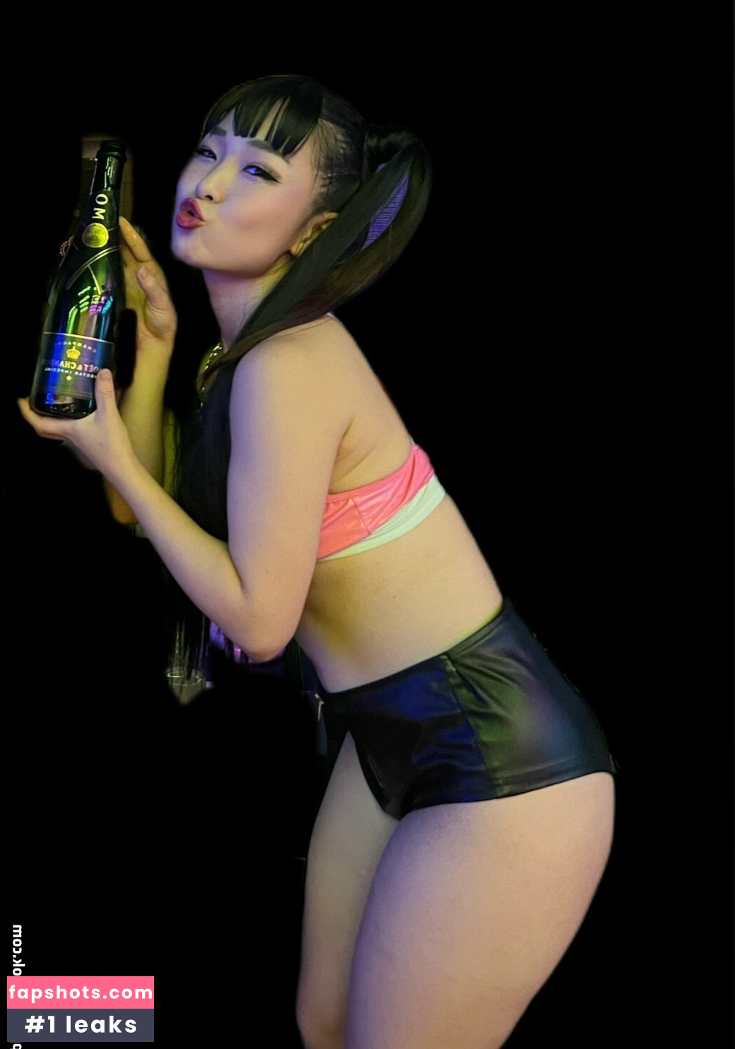 Childish Lina gallery photo #32