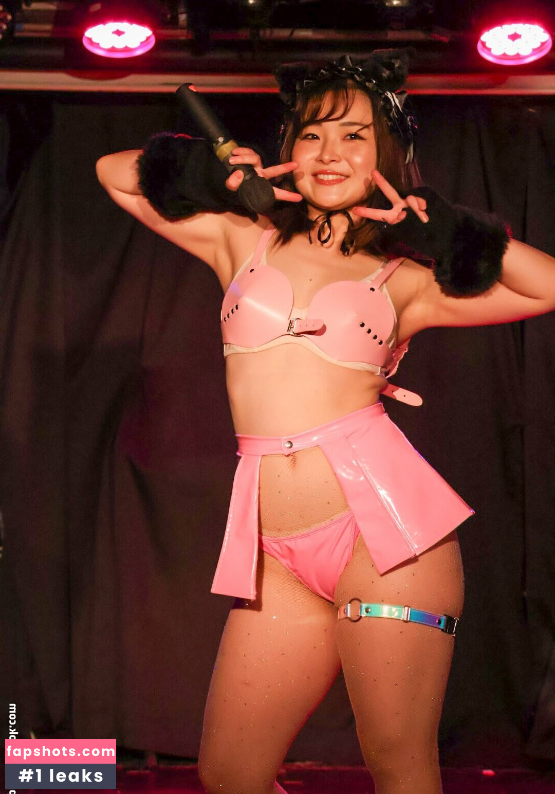 Childish Lina gallery photo #49