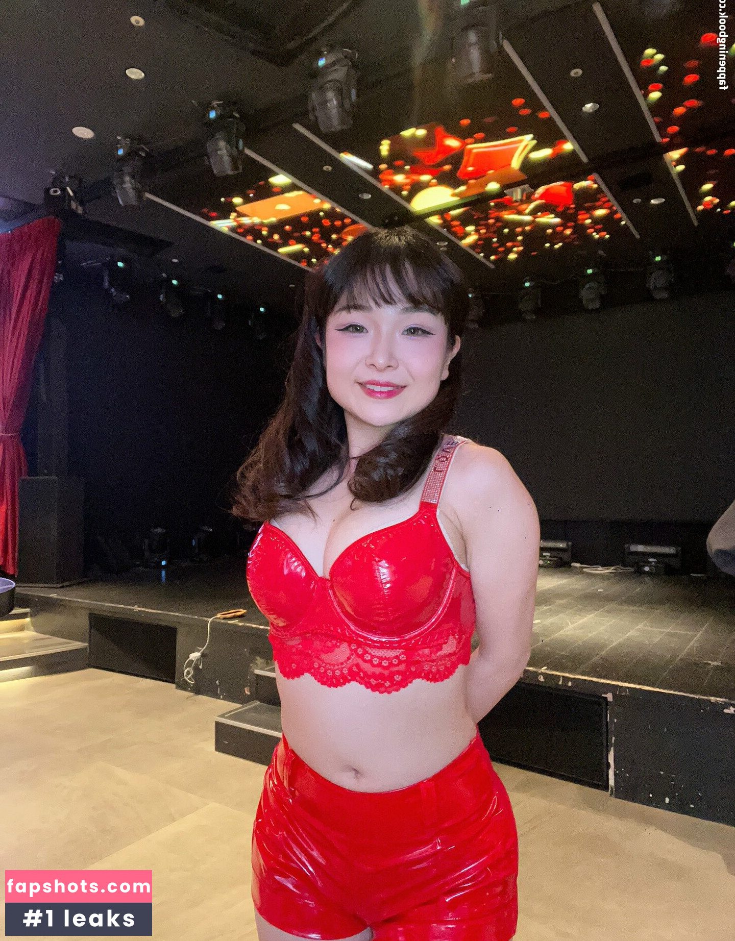 Childish Lina gallery photo #7