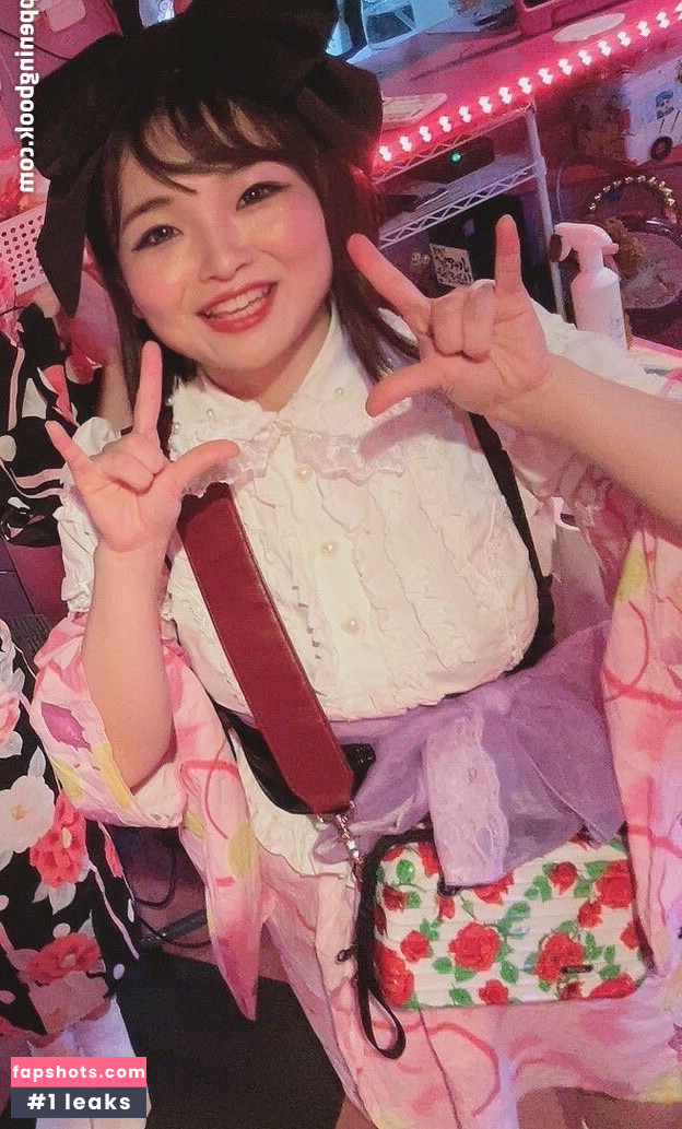 Childish Lina gallery photo #67