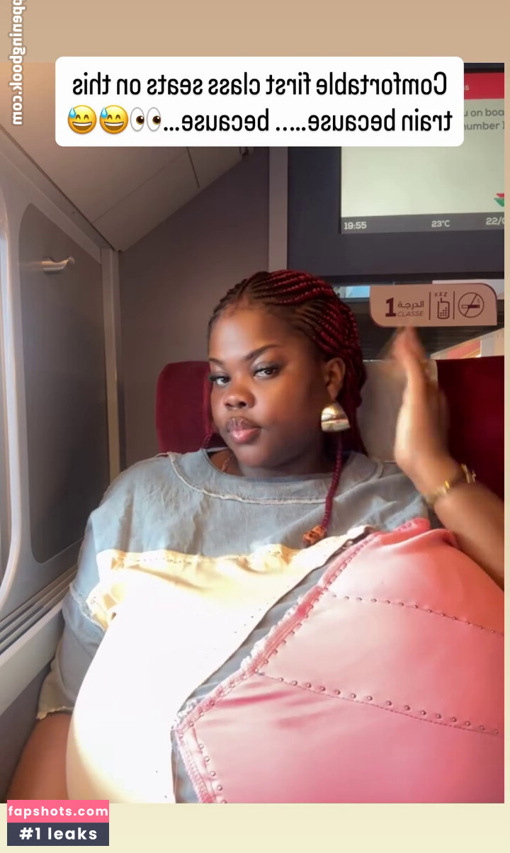 Chioma.lovv gallery photo #24