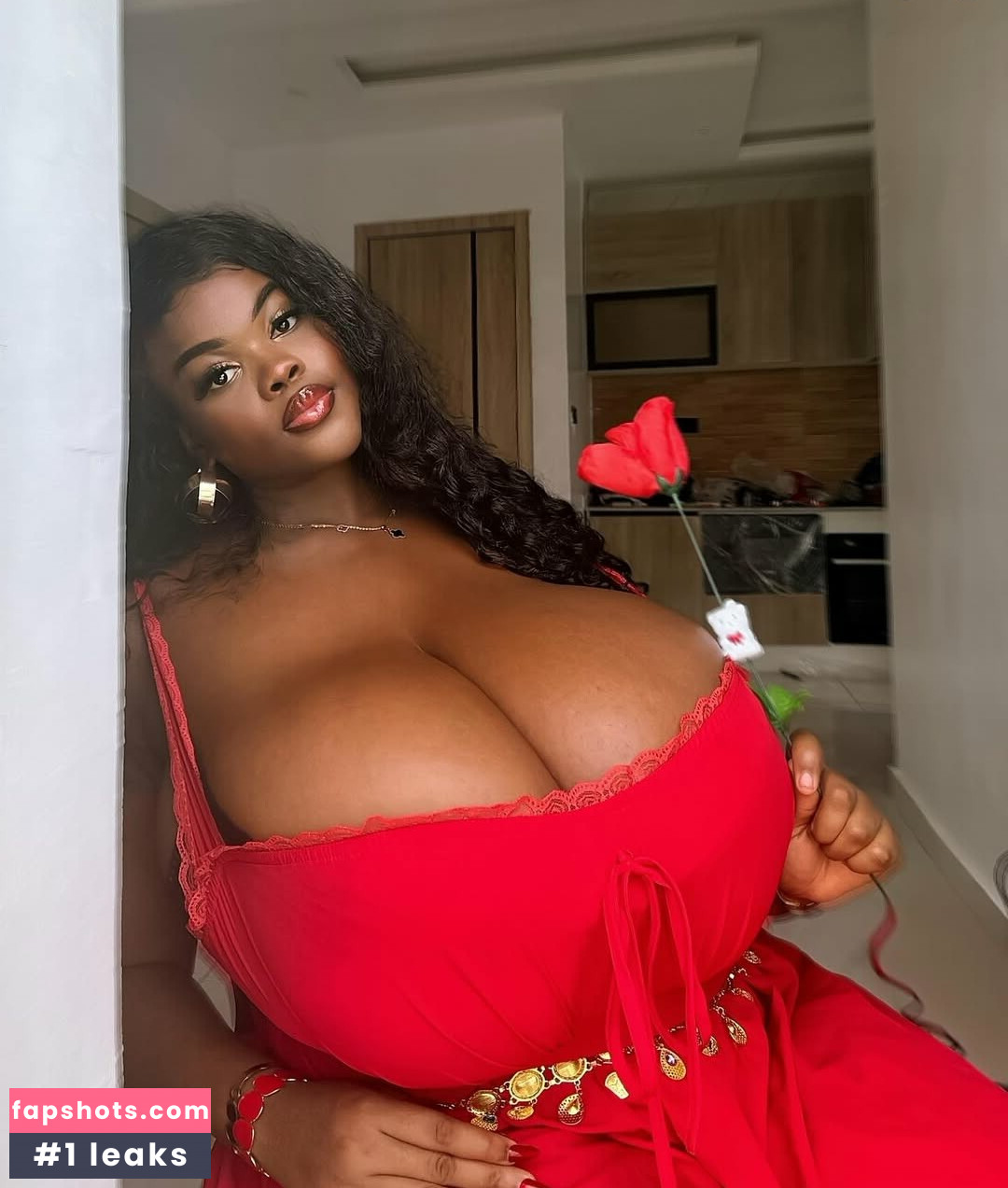 Chioma.lovv gallery photo #44