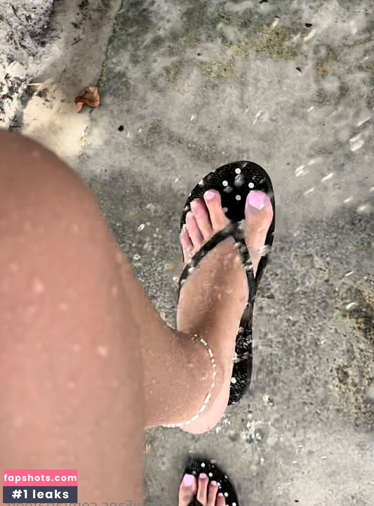 Chlloehorne gallery photo #10