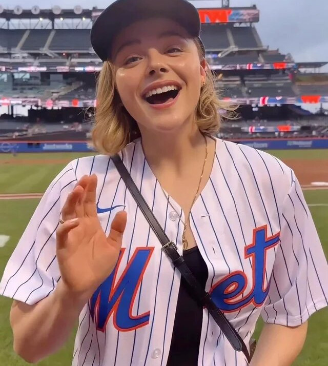 chlo-grace-moretz gallery photo #386