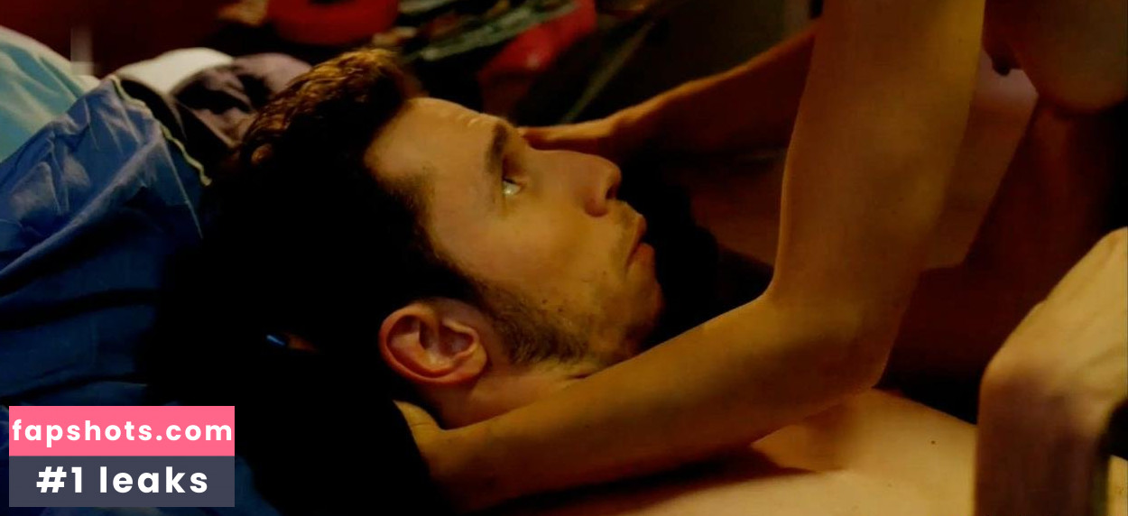 Chloé André gallery photo #21