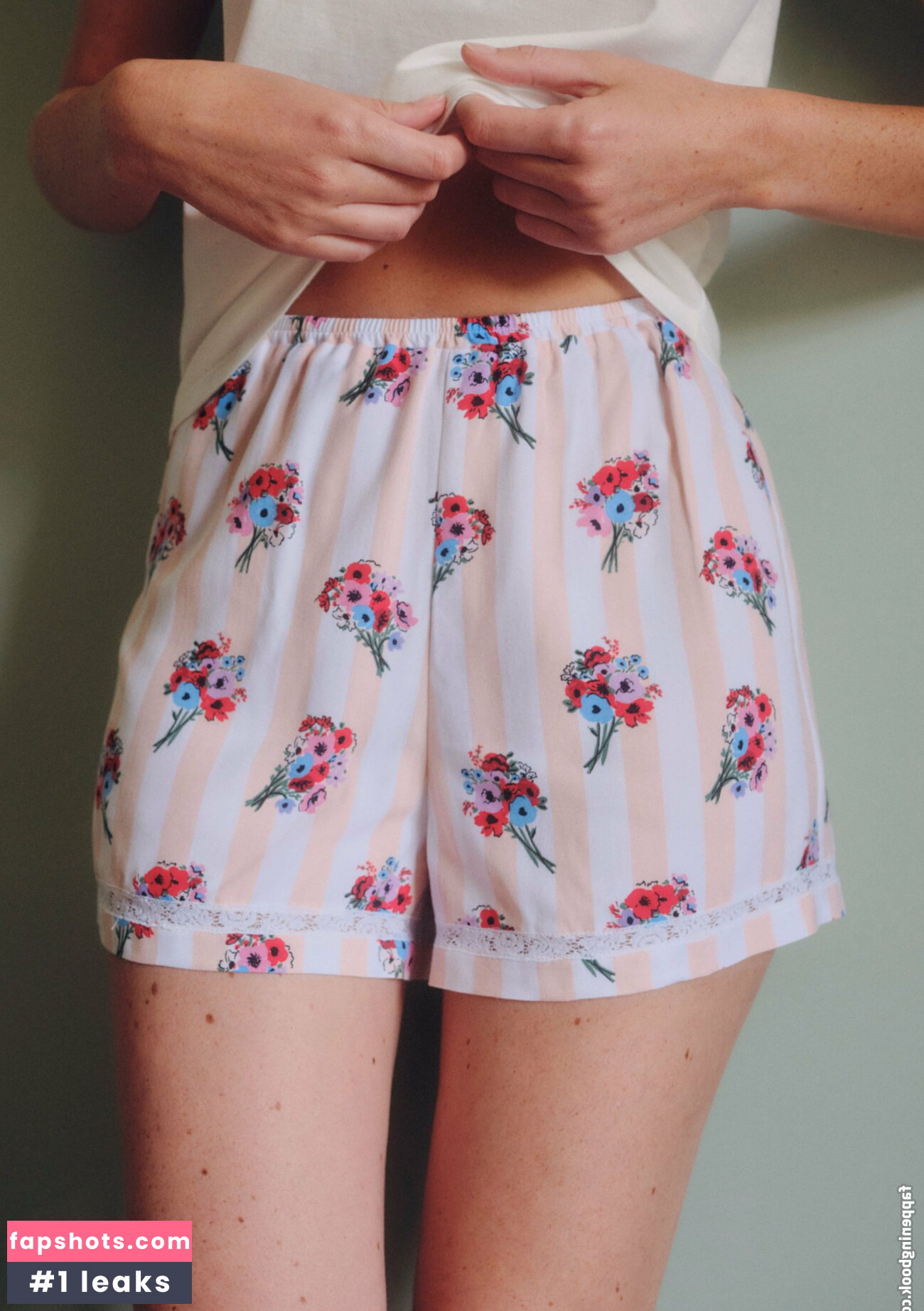 Chloe Bechini Filtración Desnuda OnlyFans Foto #21 - Fapshots