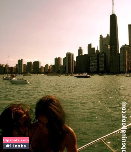 Chloe Bennett gallery photo #4