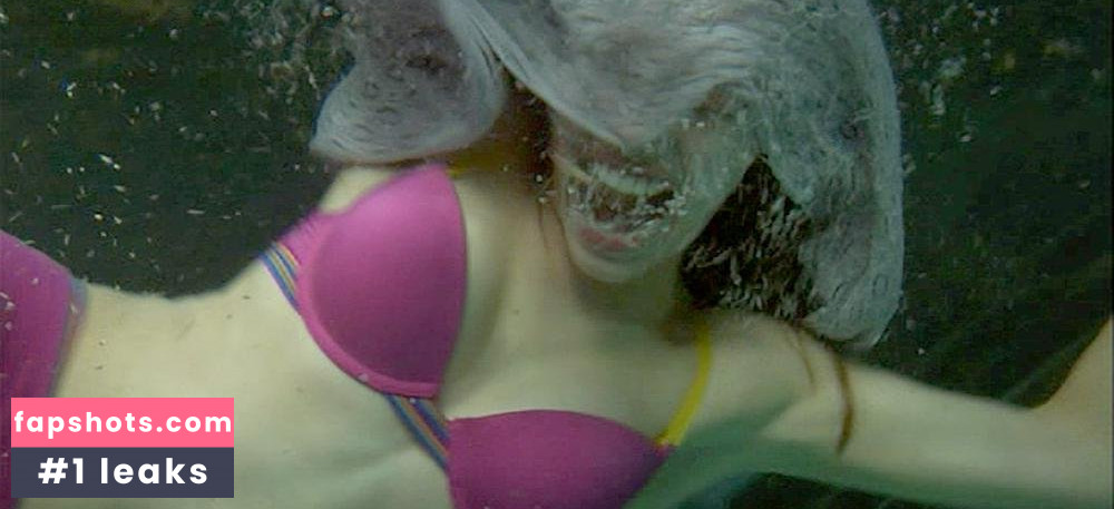 Chloe Bridges Nude Leaks OnlyFans Photos #21 - LeakJerk